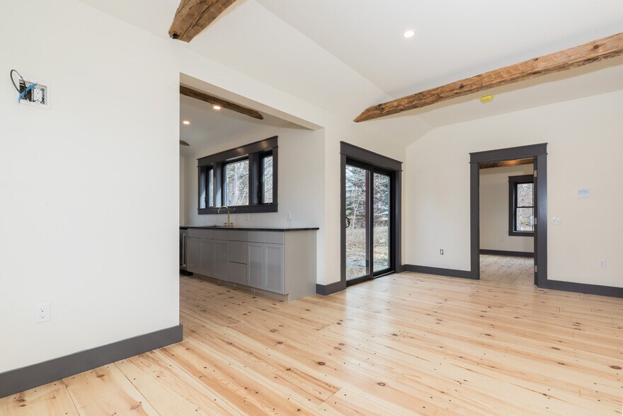 More Photos Of 22 Pioneer Rd, Rye Office Residential For Sale