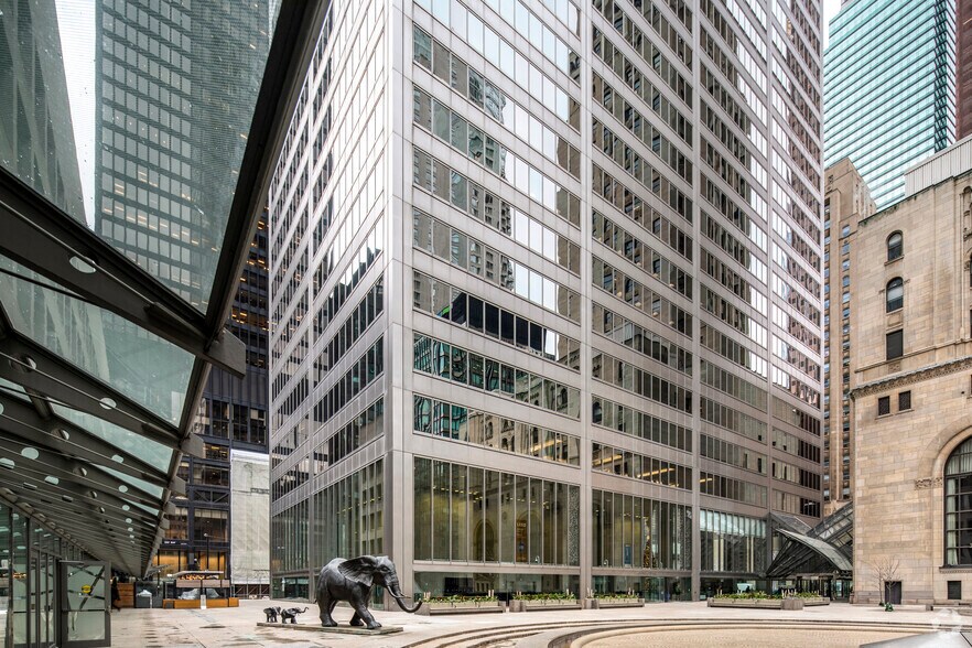 More Photos Of 199 Bay St, Toronto Office For Lease
