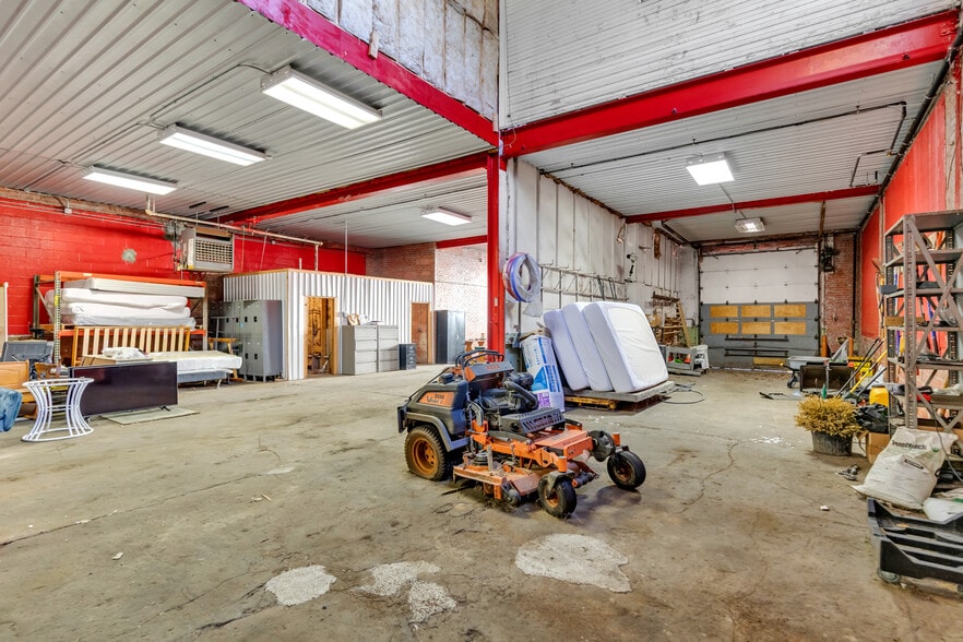 More Photos Of 2032 W 105th St, Cleveland Warehouse For Sale