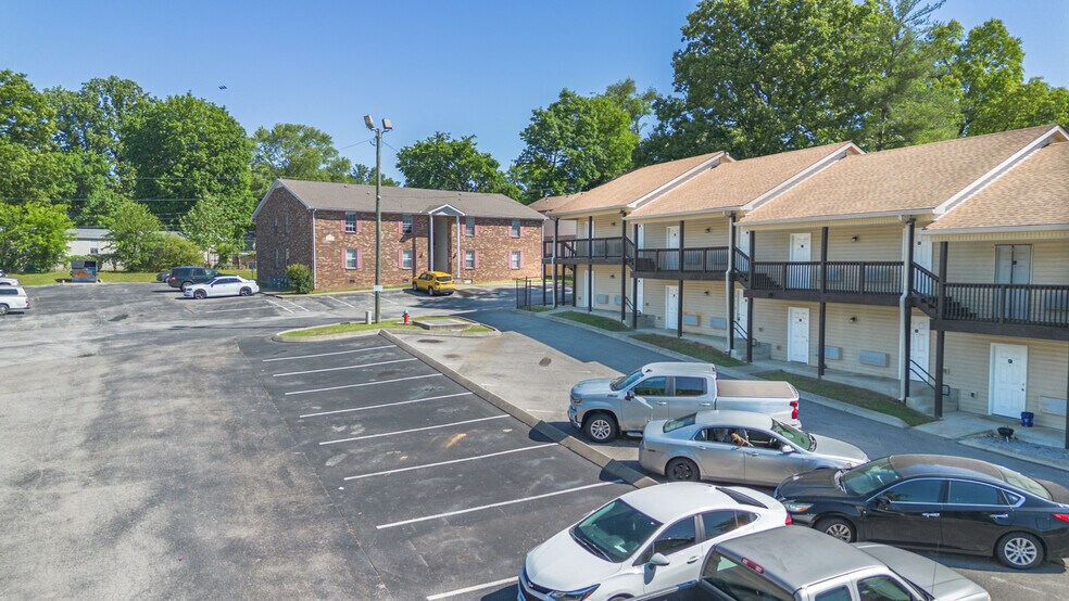 More Photos Of 162 Condor Ct, Clarksville Apartments For Sale