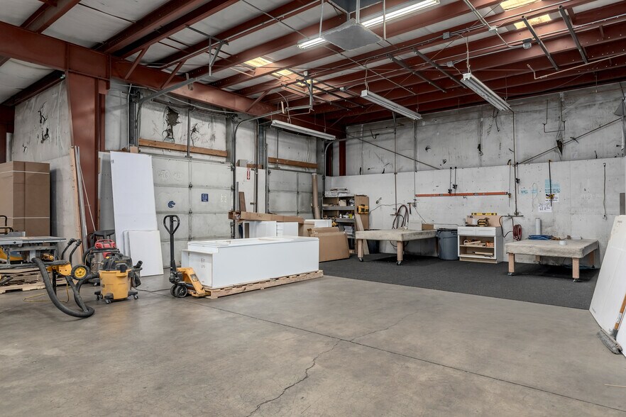 More Photos Of 2957 E Fairview Ave, Meridian Freestanding For Sale