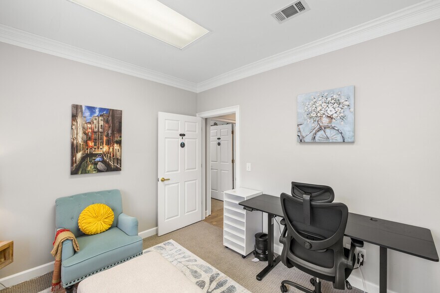 More Photos Of 555 Sun Valley Dr, Roswell Office For Lease