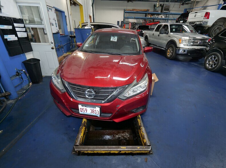 More Photos Of 5000 W Cermak Rd, Cicero Auto Repair For Sale
