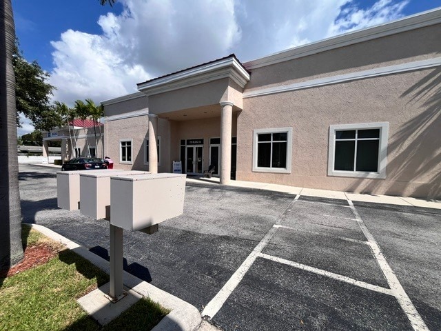 More Photos Of 733 Us-1, North Palm Beach Medical For Sale