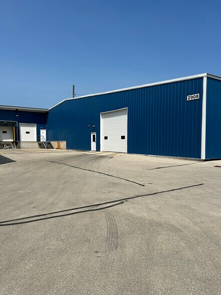 More Photos Of 2908 Vinland st, Oshkosh Industrial For Lease