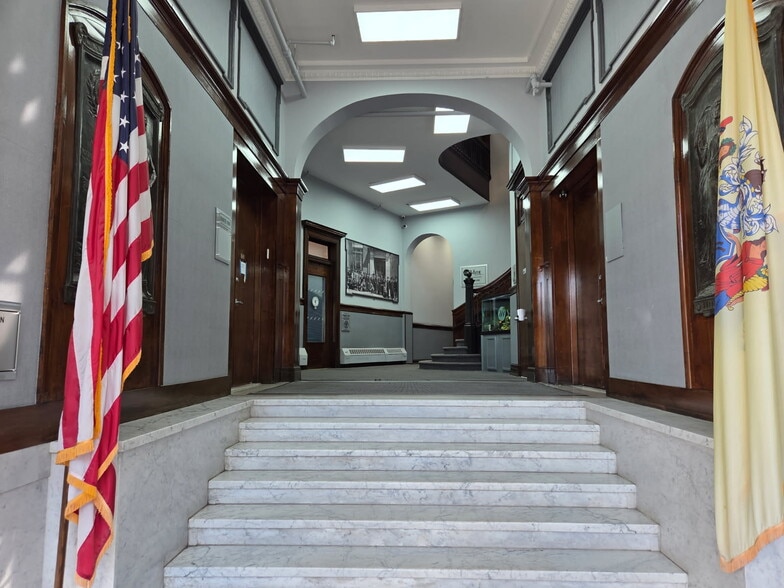 More Photos Of 90 Dayton Ave, Passaic Unknown For Lease