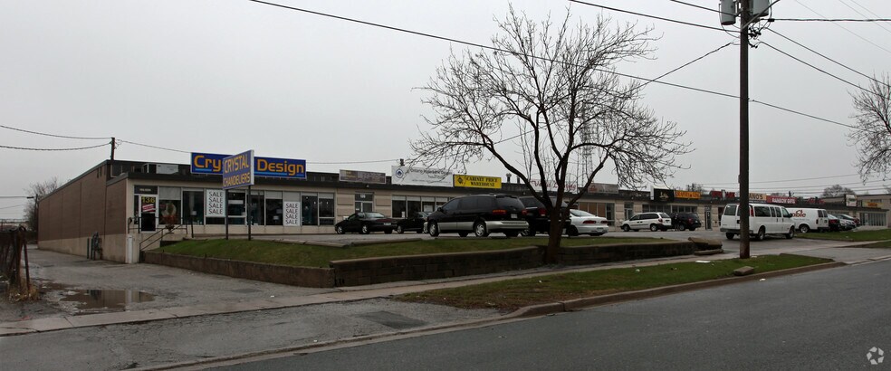 More Photos Of 124-138 Cartwright Ave, Toronto Storefront For Lease