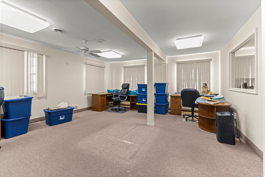 More Photos Of 30401 Utica Rd, Roseville Office For Sale