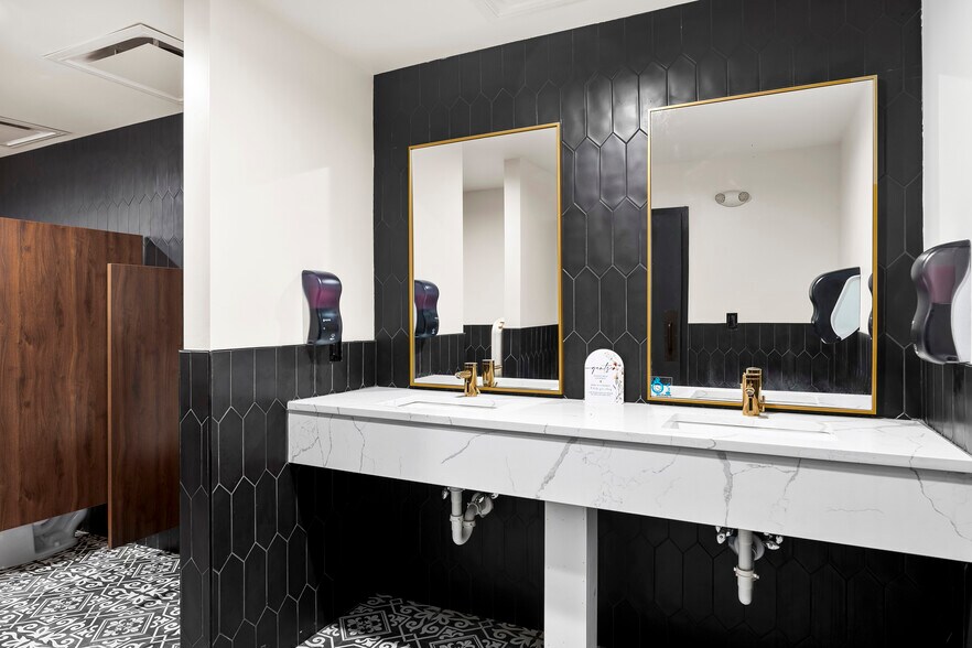 More Photos Of 132 Broadway, Schenectady Apartments For Sale