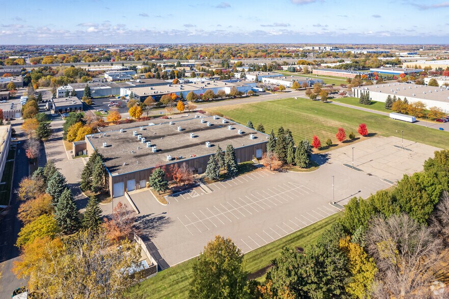 More Photos Of 8700 N Wyoming Ave, Brooklyn Park Manufacturing For Lease