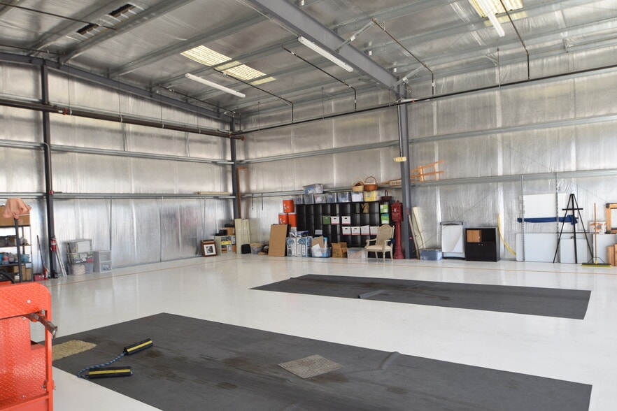More Photos Of 3500 Executive Terminal Dr, Henderson Airplane Hangar For Sale