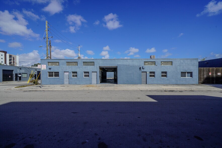 More Photos Of 743-749 NW 23rd St, Miami Food Processing For Sale