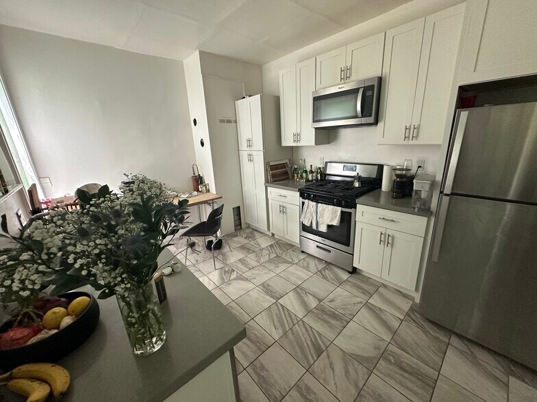 More Photos Of 241-251 Dolores St, San Francisco Apartments For Sale