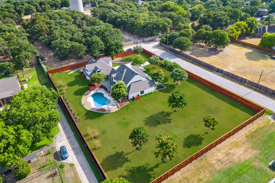 More Photos Of 615 Brewer Rd, Southlake Specialty For Sale