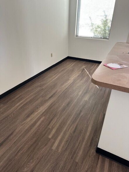 More Photos Of 4200 Lamar Ave, Memphis Warehouse For Lease