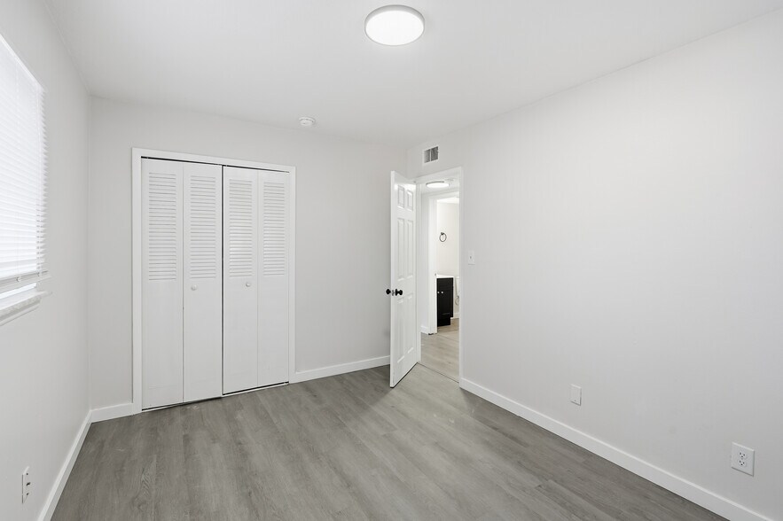 More Photos Of 9930 E 36th St S, Independence Apartments For Sale