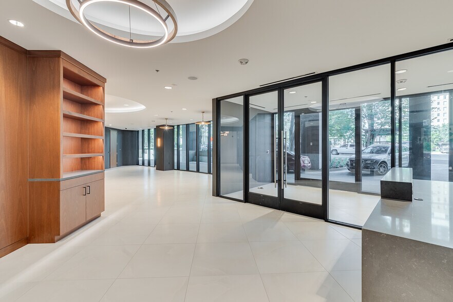 More Photos Of 2501 Cedar Springs Rd, Dallas Office For Lease