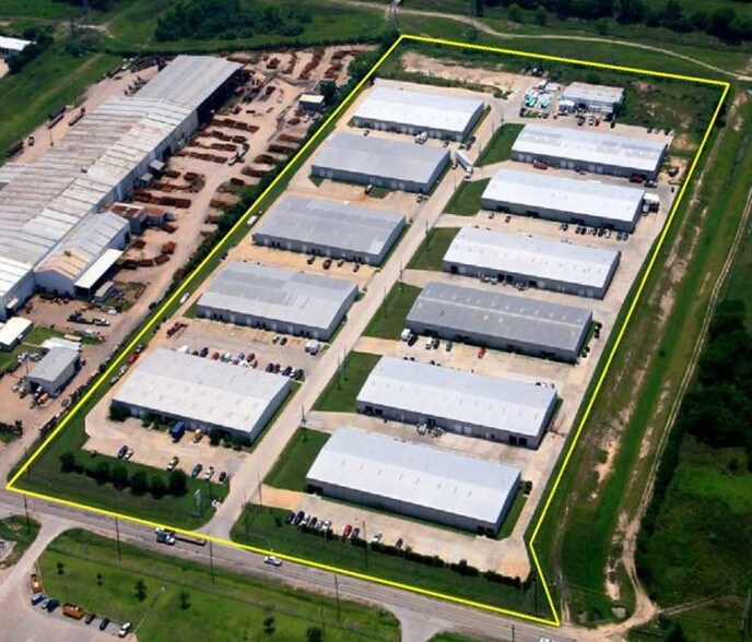 More Photos Of 2121 Brittmoore Rd, Houston Warehouse For Lease