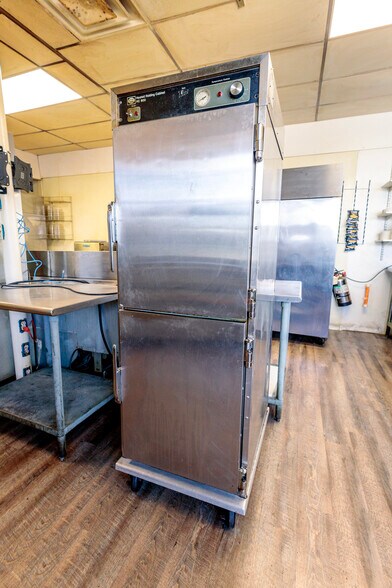 More Photos Of 15908 Main St, Town Creek General Retail For Sale