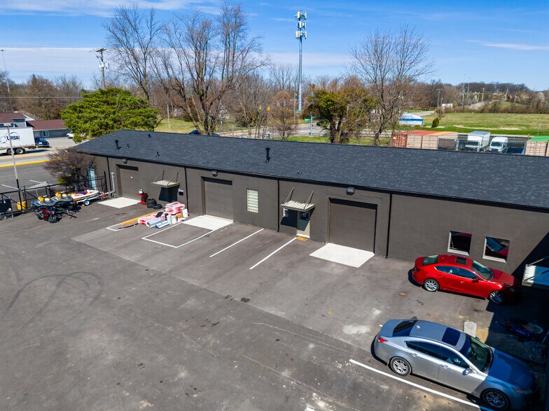 More Photos Of 2897-2899 Johnstown Rd, Columbus Warehouse For Sale