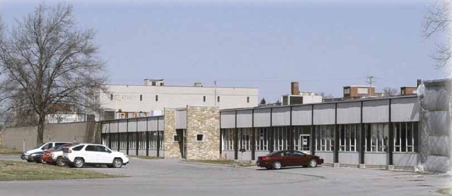 More Photos Of 2900 Beale Ave, Altoona Warehouse For Lease