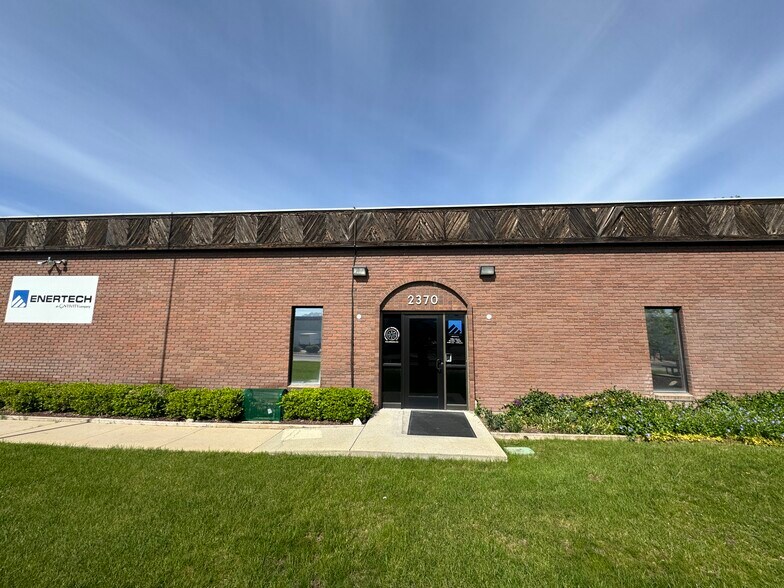 More Photos Of 2370 Decker Lake Blvd, Salt Lake City Office For Lease