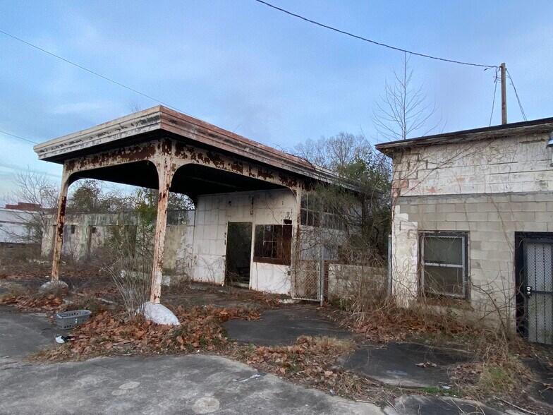 More Photos Of 930 Twiggs St, Augusta Convenience Store For Sale