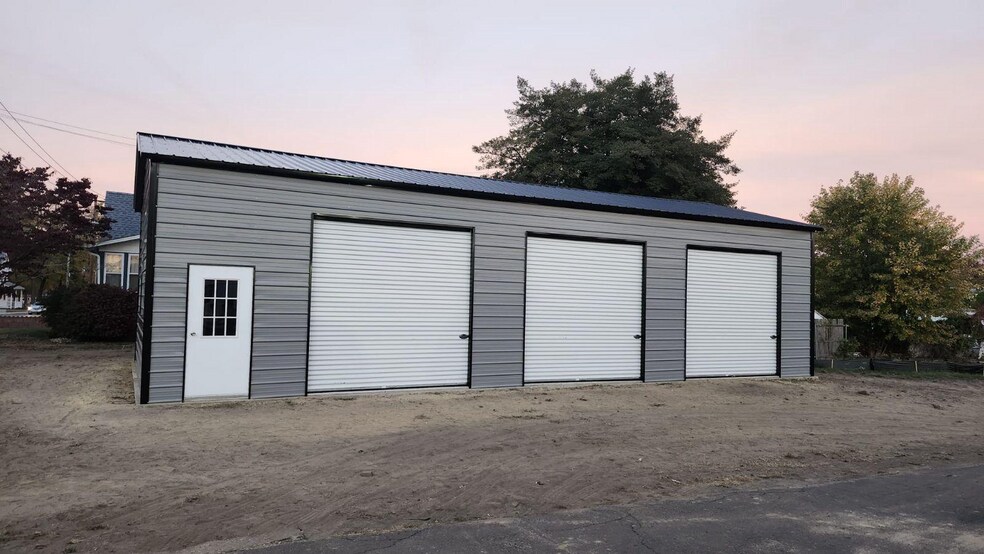 More Photos Of 18 S Broadway, Pennsville Auto Salvage Facility For Sale