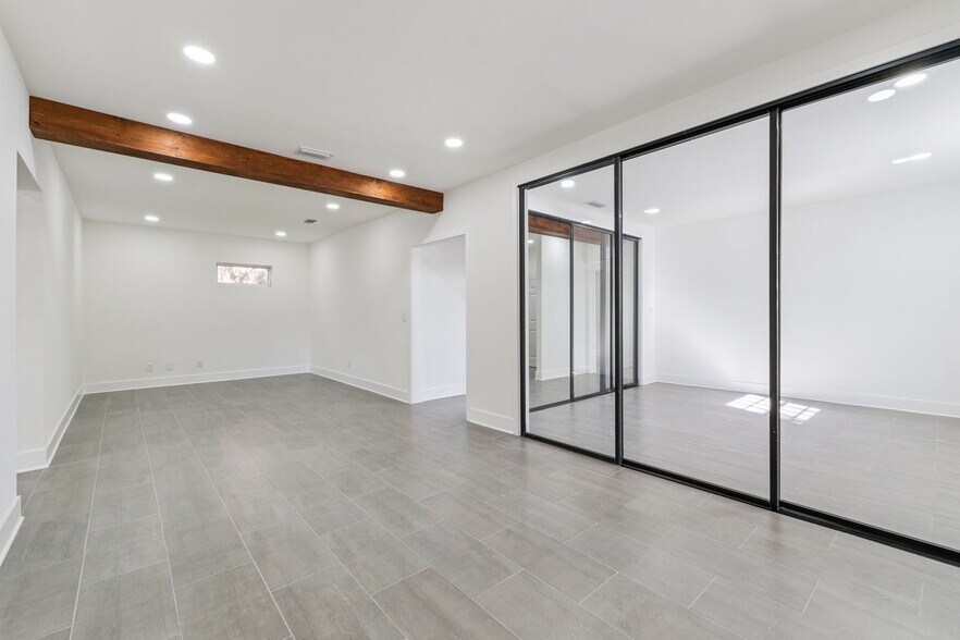 More Photos Of 557 W Plant St, Winter Garden Office For Sale