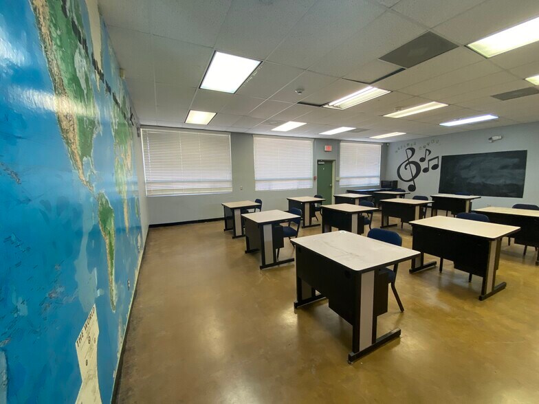 More Photos Of 630 W 17th Pl, Tempe Schools For Lease