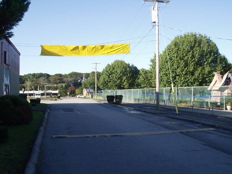 More Photos Of 1300 Fall River Ave, Seekonk Land For Lease