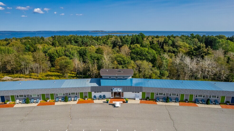 More Photos Of 2041 Harpswell Islands Rd, Bailey Island Hotel For Sale