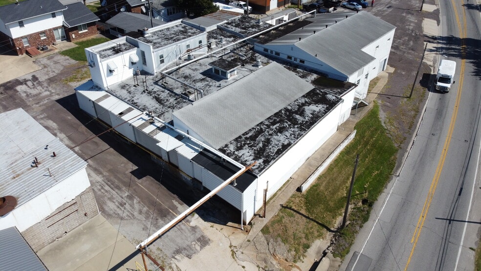 More Photos Of 1915 State St, Chester Manufacturing For Sale