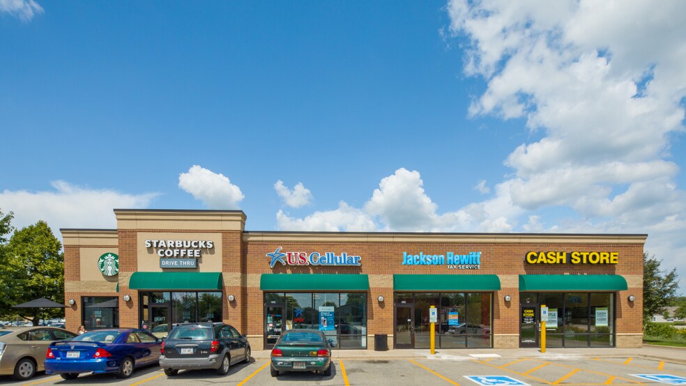 Primary Photo Of 210-240 W Murdock Ave, Oshkosh Storefront For Lease