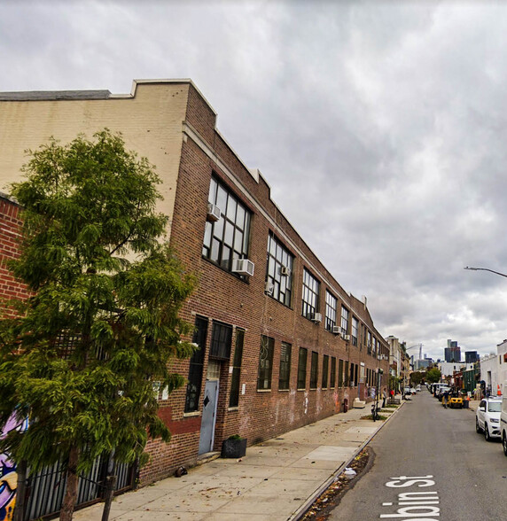 More Photos Of 77-107 Dobbin St, Brooklyn Manufacturing For Lease