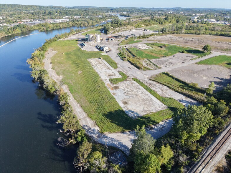 More Photos Of 300 Marmora St, Quinte West Land For Sale
