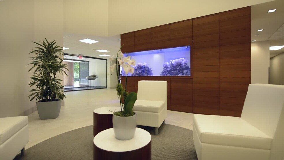 Primary Photo Of 4824 Parkway Plaza Blvd, Charlotte Office For Lease