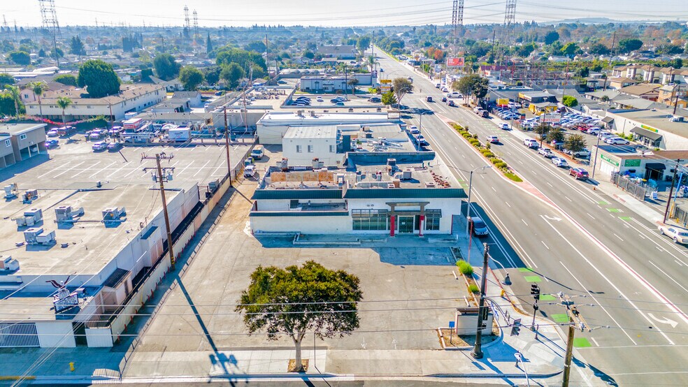 More Photos Of 17800-17812 Bellflower Blvd, Bellflower Restaurant For Lease