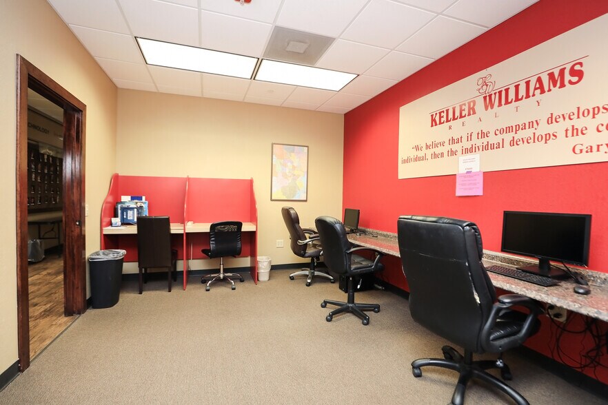 More Photos Of 2200 N FM 3083 Rd W, Conroe Office For Lease
