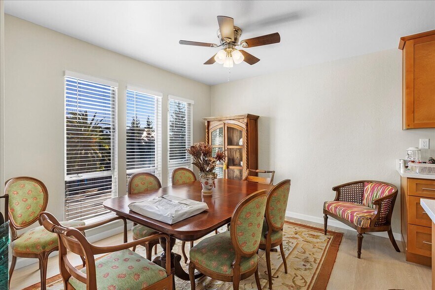 More Photos Of 561 Oakland Ave, Oakland Apartments For Sale