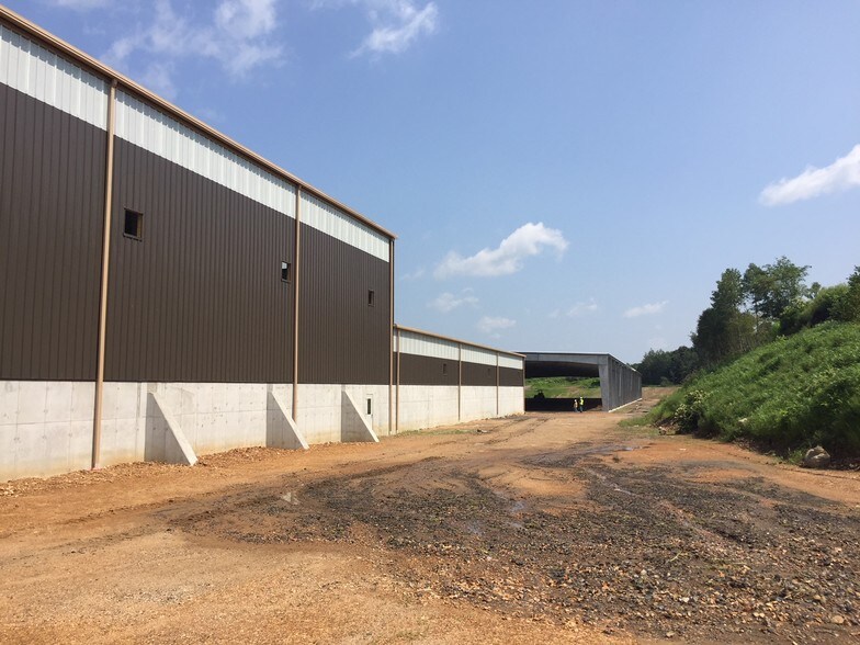 More Photos Of 12 S Tremont Rd, Tremont Land For Lease