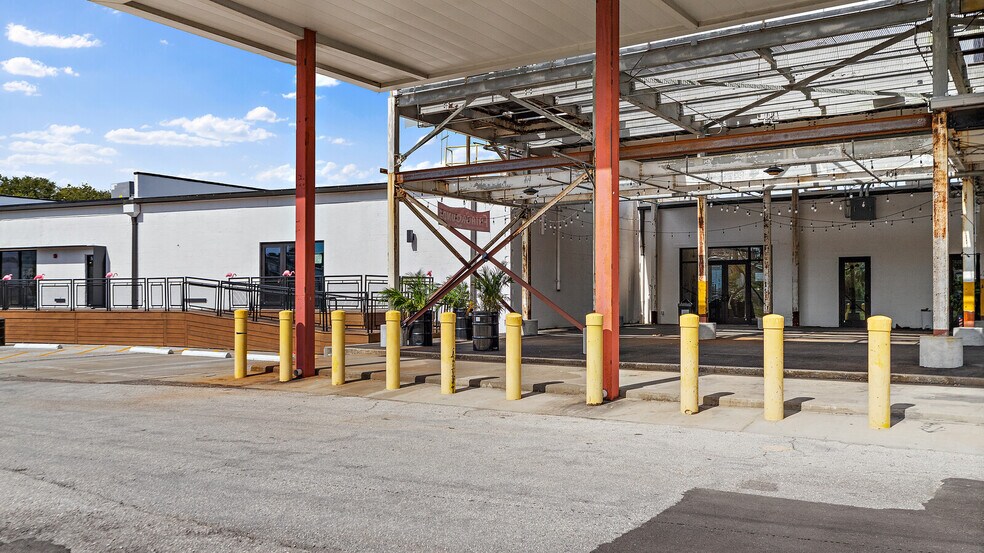 More Photos Of 2534 Terminal Dr S, Saint Petersburg Unknown For Lease