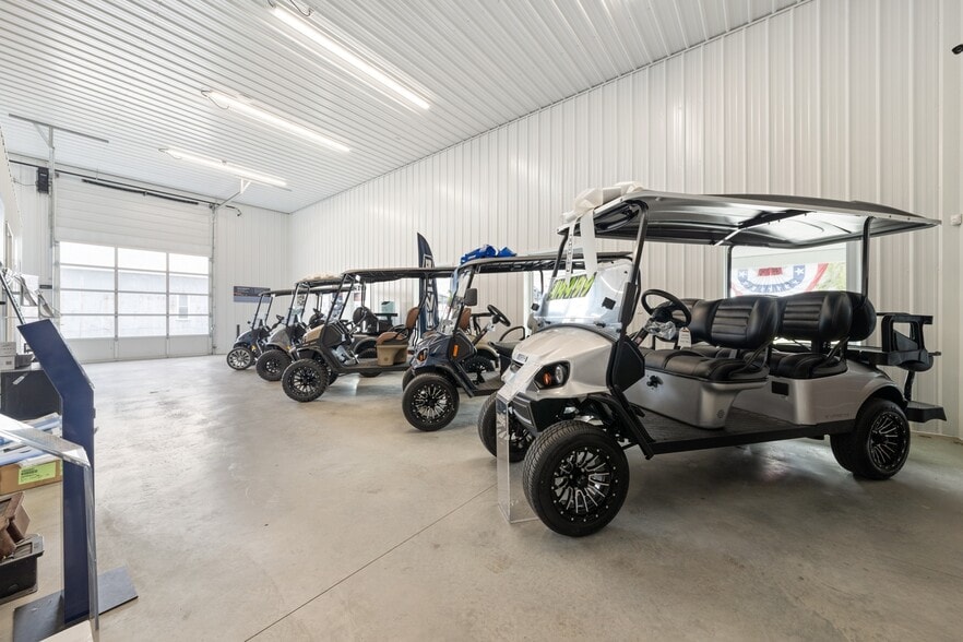 More Photos Of 2667 East Harbor Rd, Port Clinton Freestanding For Sale