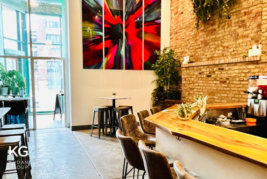 More Photos Of 2337 S Michigan Ave, Chicago Bar For Sale