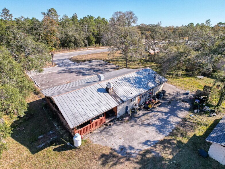 More Photos Of 15525 Shady Hills Rd, Spring Hill Restaurant For Sale