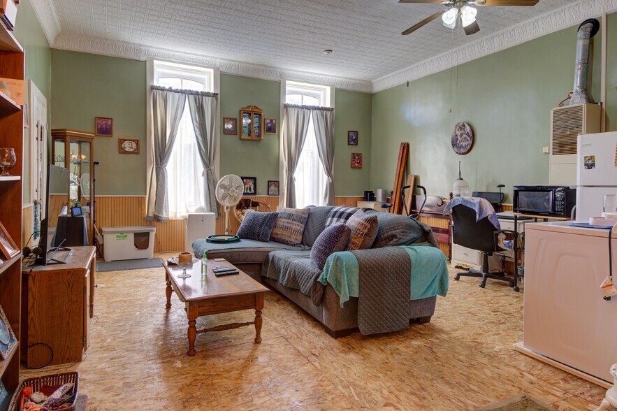 More Photos Of 19-21 W Main St, Johnstown Restaurant For Sale