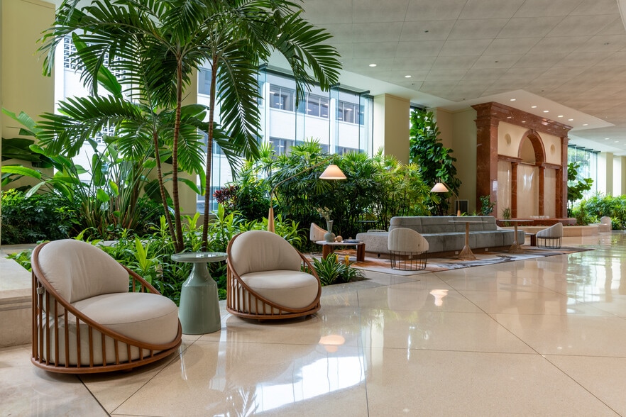 More Photos Of 1511 N Westshore Blvd, Tampa Office For Lease