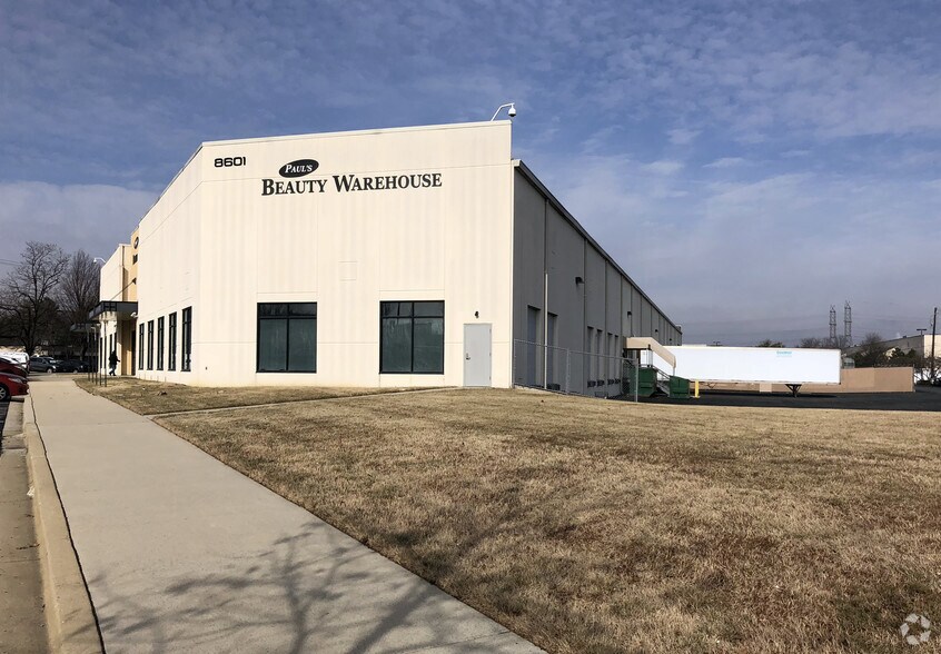 More Photos Of 8601 Ritchie Dr, Capitol Heights Warehouse For Lease