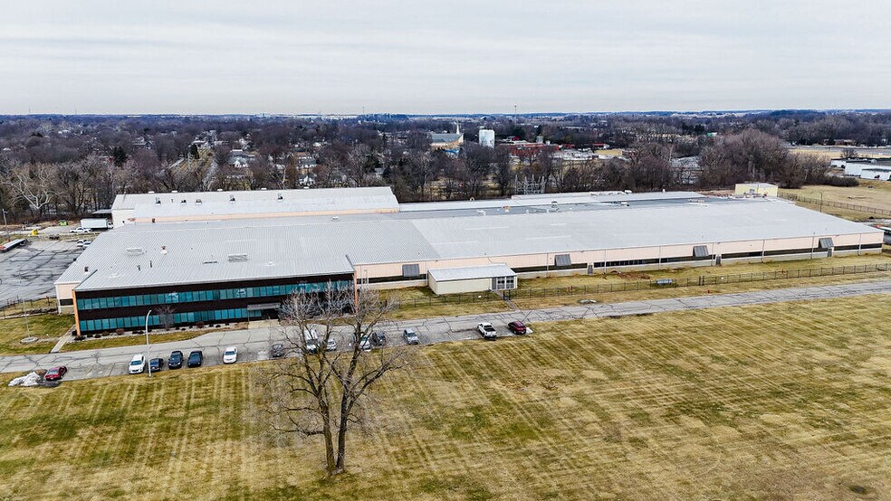 More Photos Of 1500 E Murden St, Kokomo Warehouse For Lease