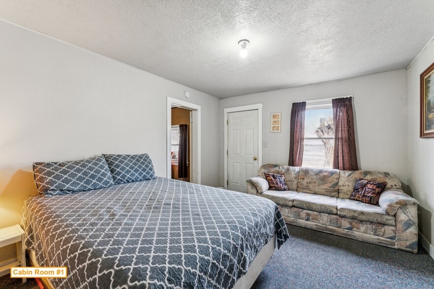 More Photos Of 110 Washington St, Huntington Hospitality For Sale